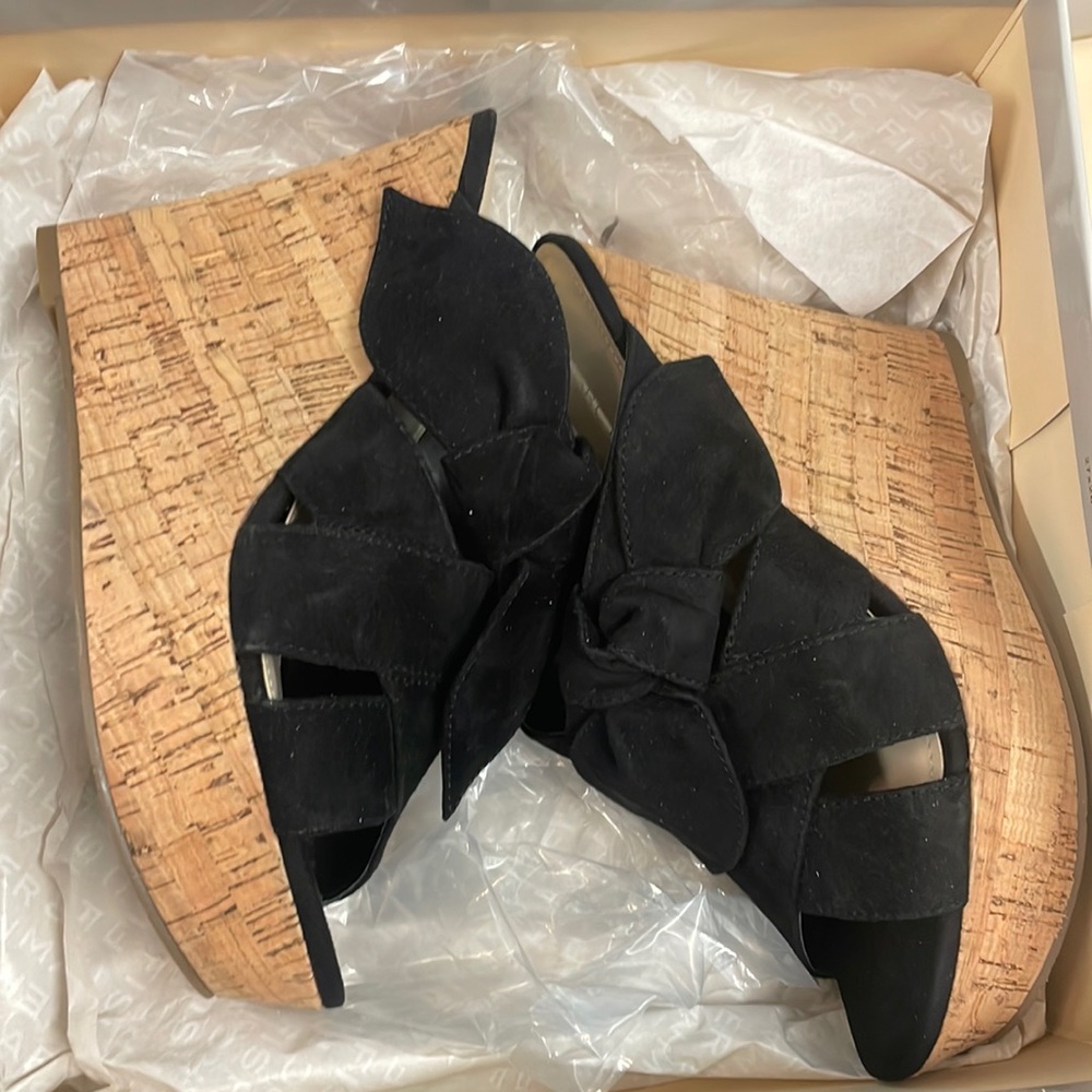 Marc Fisher Hobbs Wedge Sz 7